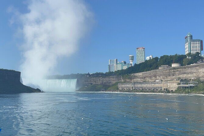 American 5pm Tour with Maid of the Mist Ticket and Guide - The 2-Hour Walking Tour: What You’ll Actually Do