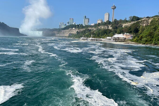 American Made Tour Iconic Boat Ride Cave of the Winds and More - Observation Tower: a short break with a clear payoff