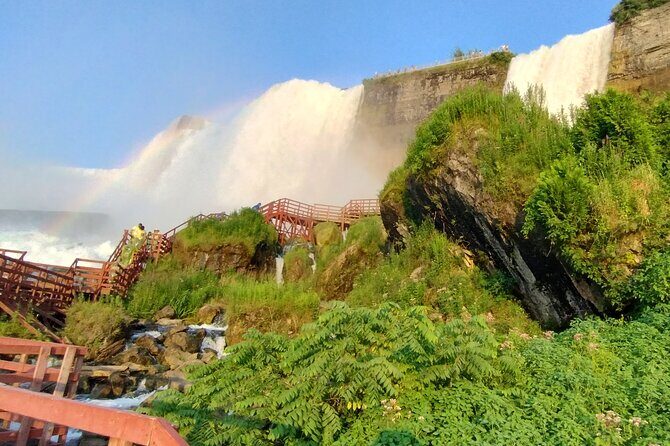 Canada/USA Incredible Wonder Tour of both sides of Niagara Falls - Getting In: Pickup, Mobile Tickets, and a Clean Van