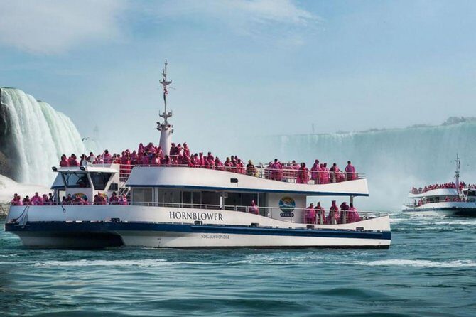 Day-Trip from Toronto to Niagara Falls with skip-the-line boat - The 55 York Street pickup: a smooth start beats a stressed one
