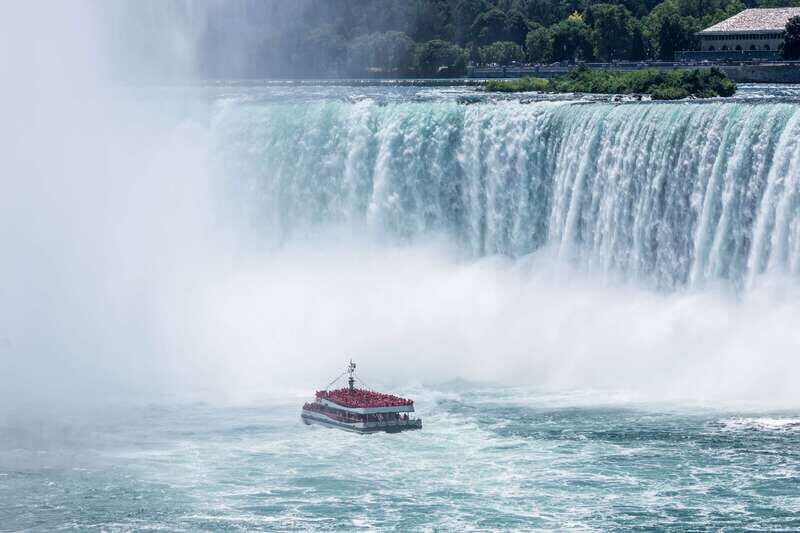 From Toronto: Niagara Falls Evening Tour With Boat Cruise - Niagara-on-the-Lake: The Quick Taste of a Different Vibe
