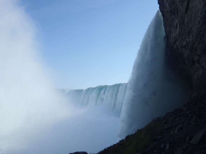 From Toronto: Niagara Falls Full-Day Tour - Maple Leaf Place: the short break that makes the day feel humane