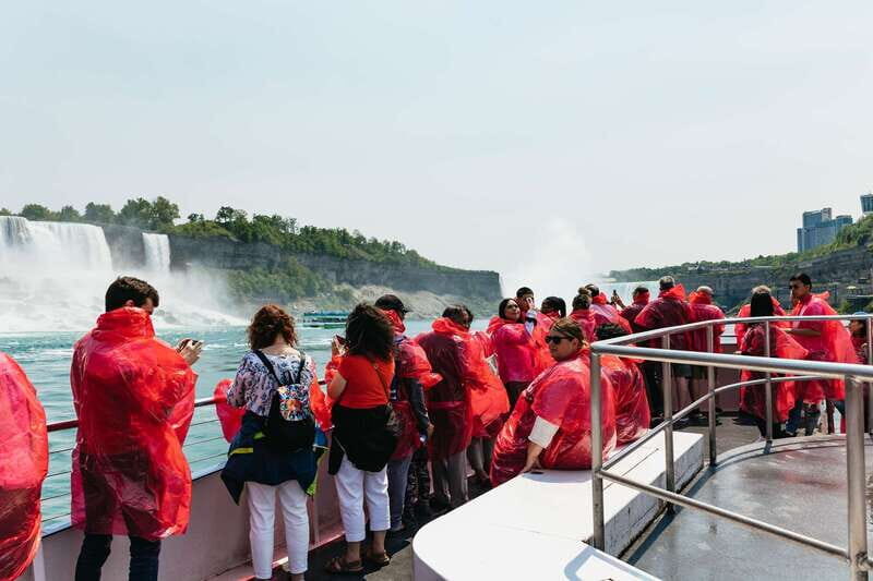 From Toronto: Niagara Falls + Winery, Cruise, & Lunch Option - Toronto to Niagara: The Premium Bus Part That Actually Matters