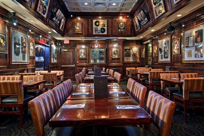 Hard Rock Cafe Niagara Falls New York - Who Should Book This Hard Rock Dinner (and Who Shouldn’t)