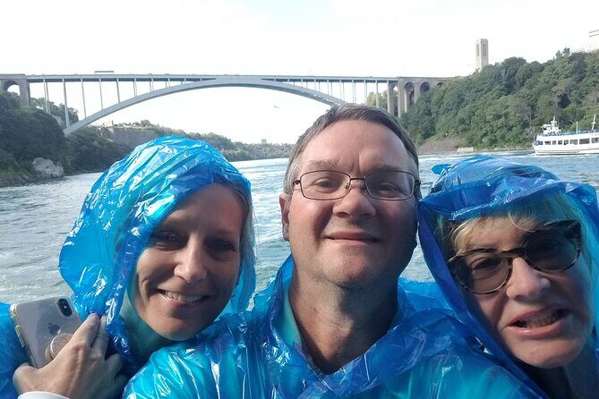 Maid of the Mist and Cave of the Winds guided tour with shuttle - Why this Maid of the Mist and Cave of the Winds route makes sense