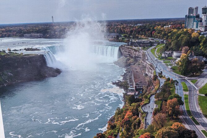 Mississauga: Niagara Falls Day Tour with Boat Cruise - Horseshoe Falls: the main event with real time (3 hours)