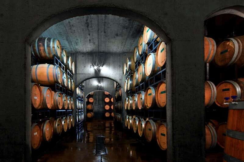 Niagara, Canada: Half-Day Winery Tour with Tastings - Guides, Photo Stops, and the Little Things That Matter