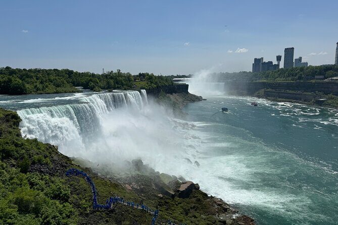 Niagara Falls Barrel Bundle Boat Ride, Cave, Trolley Ride & More - Comfort game plan: how to stay warm and not miserable in mist