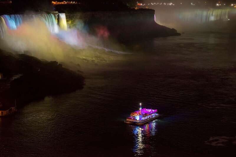 Niagara Falls, Canada: Evening Fireworks Cruise - Crowds, Walking, and Other Practical Friction Points