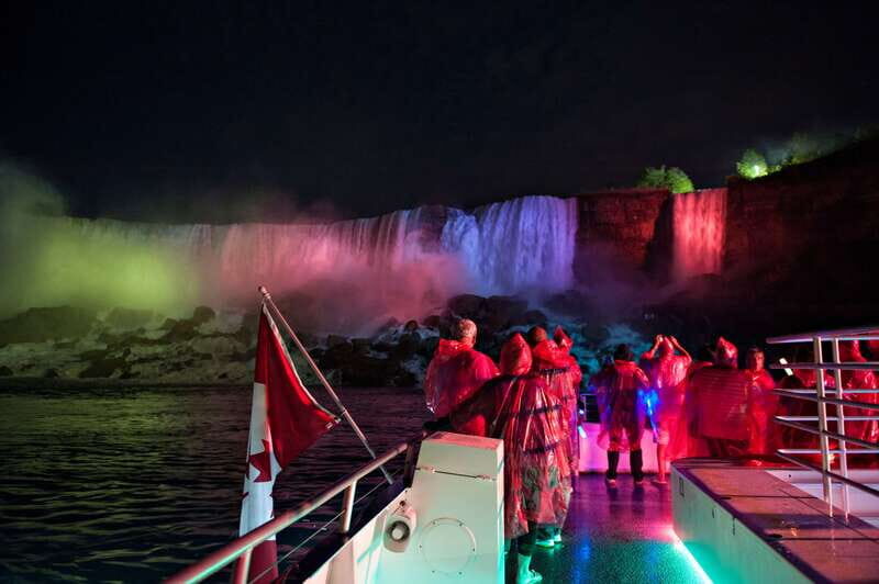 Niagara Falls, Canada: Evening Fireworks Cruise - Getting Down to the River: Main Ticket Plaza Timing and Elevator Cutoffs