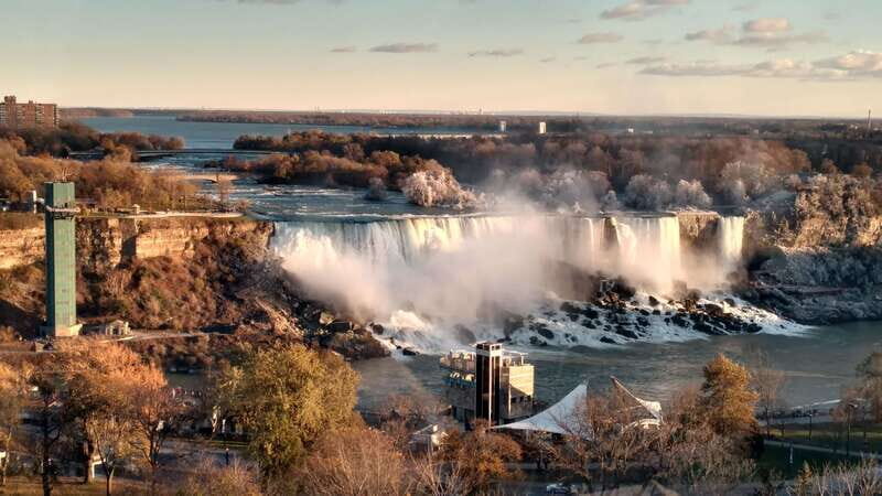 Niagara Falls, Canada: Niagara SkyWheel Ticket - Staff and Onboard Experience: When Guides Make the Ride Stick