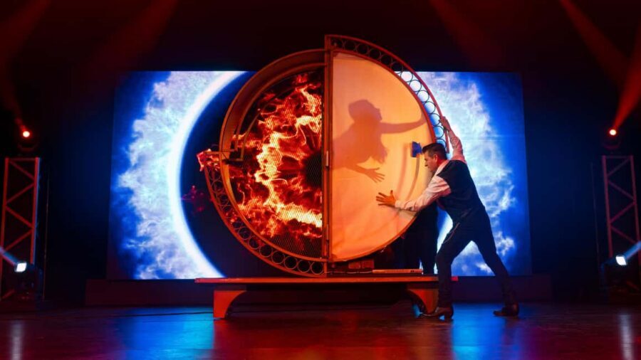 Niagara Falls, Canada: Wild Magic Show Ticket - Key Things to Know Before You Go