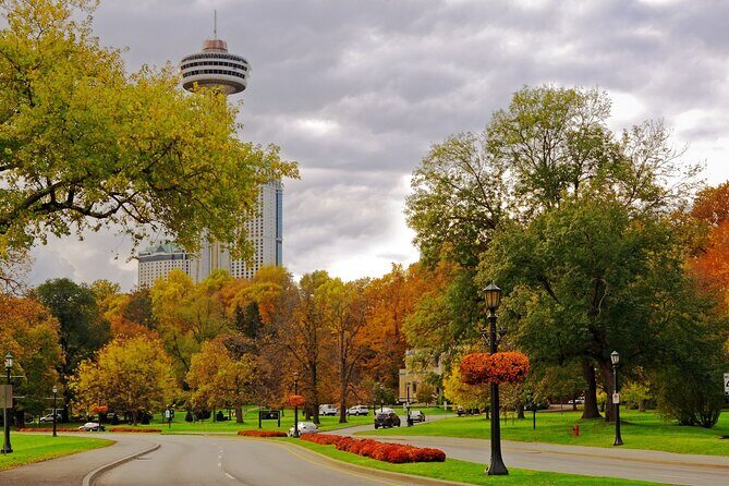 Niagara Falls Day Tour from Toronto (9 Hours) - Niagara Whirlpool and Quick Photo Breaks