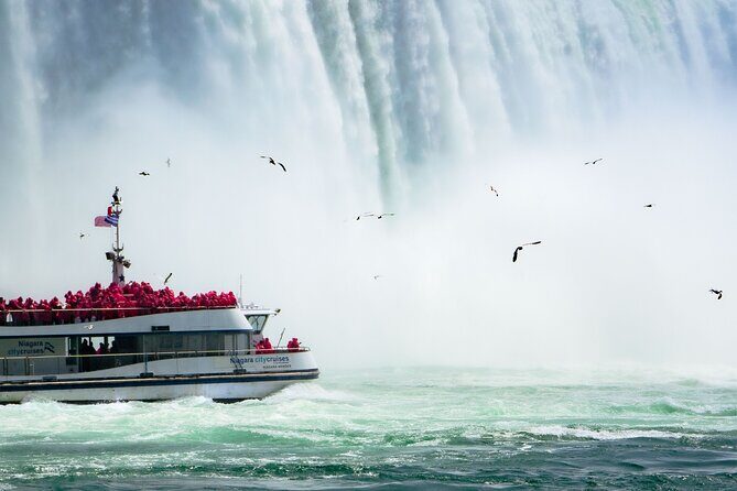 Niagara Falls Day Tour from Toronto and Skip the Line Boat Cruise - Niagara-on-the-Lake: the calm counterweight