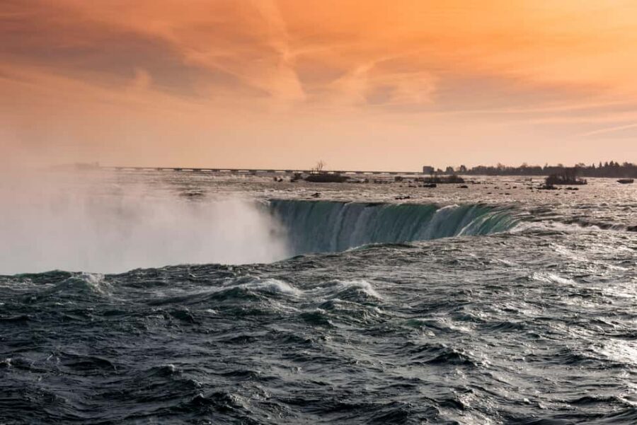 Niagara Falls: Day Tour with Boat & Journey Behind the Falls - Skylon Tower: included as an idea, but not in the ticket
