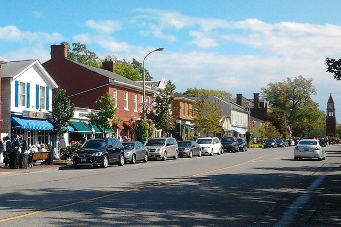Niagara Falls, Niagara-on-the-Lake, Boat Tour from Toronto - Niagara-on-the-Lake: a charming hour with smart strolling options
