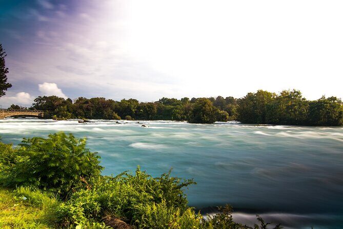 Niagara Falls Night Illumination Tour: Holiday Edition - Cold-weather reality: what to wear so the night stays fun