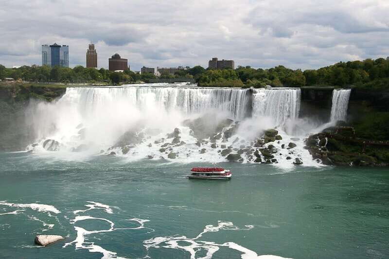 Niagara Falls, ON: Helicopter Ride with Boat & Skylon Lunch - Skylon Tower lunch: views with a side of crowd control