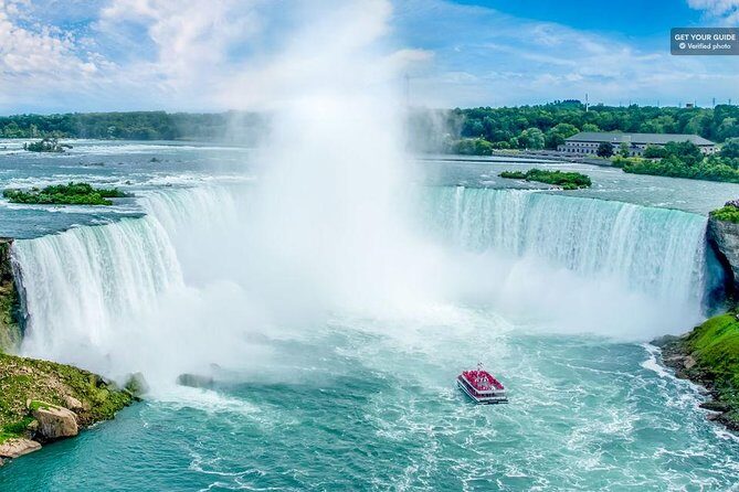 Niagara Falls private transfers - The private ride experience: clean vehicle, smooth drive, real comfort