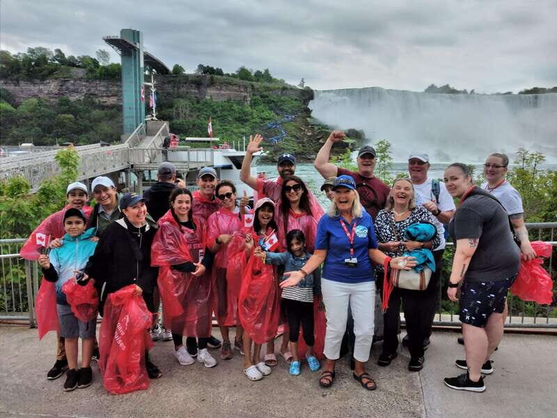 Niagara Falls Tour: Boat Ride, Journey Behind Falls and more - Getting your bearings at Table Rock Welcome Centre
