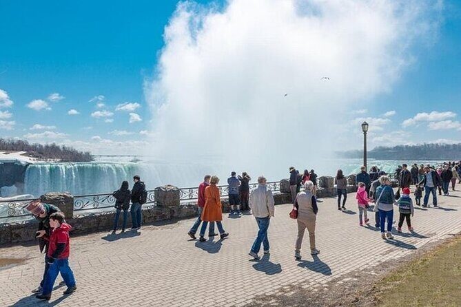 Niagara Falls Tour from Toronto with Winery & Niagara on The Lake - Toronto Pickup, Timing, and the 5-Minute Rule