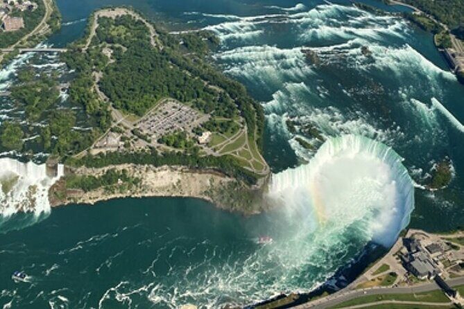 Niagara Falls Tour from Toronto with Winery & Niagara on The Lake - Stop 2: Table Rock Welcome Centre for Up-Close Niagara Views