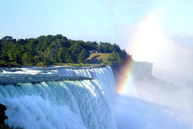 Niagara Falls Tour from Toronto with Winery & Niagara on The Lake - Stop 3: Niagara-on-the-Lake for Shops, Old Streets, and Quick Stroll Time