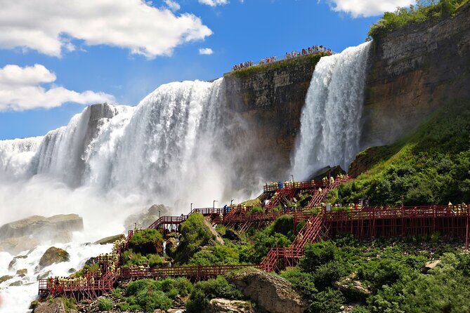 Niagara Falls USA: Boat Ride, Cave, Light Show and Fireworks - Fireworks and illuminated falls: the payoff at the end