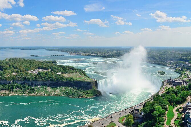 Niagara Falls USA: Boat Ride, Cave, Light Show and Fireworks - The Observation Tower: your fast route to the big picture