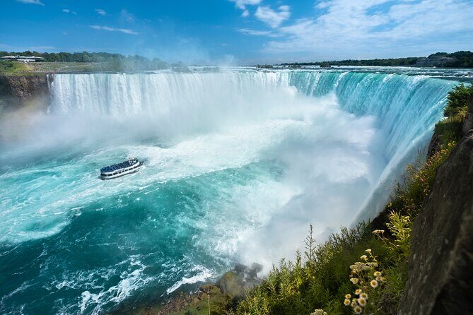 Niagara Falls USA & CANADA Combo Tour With Lunch & Boat - Stop 5: Table Rock Welcome Centre for quick, classic sightlines