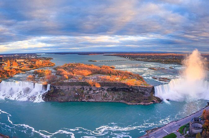 Niagara Falls VIP Private Tour Minimum 2 Guests - Maple syrup break at White Meadows Farms: tasting flight plus ice maple taffy