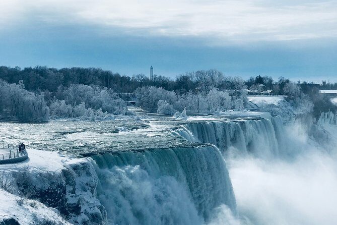Niagara Falls Winter Wonderland Small Group Tour - Stop 4: Goat Island for Close-Range Water Power