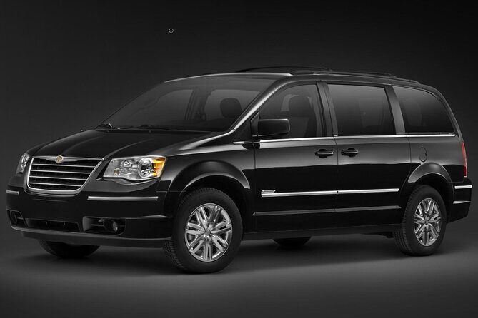 Private Arrival Transfer: Buffalo Niagara International Airport to Buffalo, NY - The 25-minute ride: comfort, professionalism, and small perks