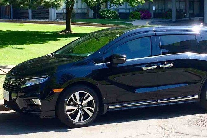 Private Transfer from Toronto Pearson Airport to Niagara - The Drive Itself: Comfortable A/C, On-board Wi‑Fi, and Space for Real Luggage