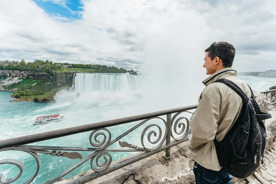 Toronto: Falls Day Tour with Boat Cruise & Niagara-the-Lake - Seats, comfort, and how to make the day feel easier