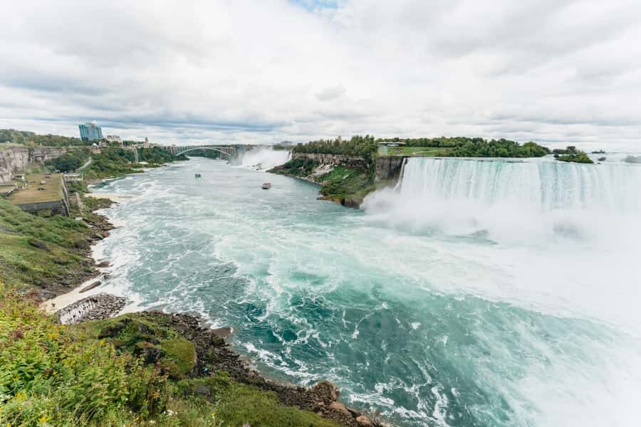 Toronto: Falls Day Tour with Boat Cruise & Niagara-the-Lake - Pickup points and how the morning actually starts