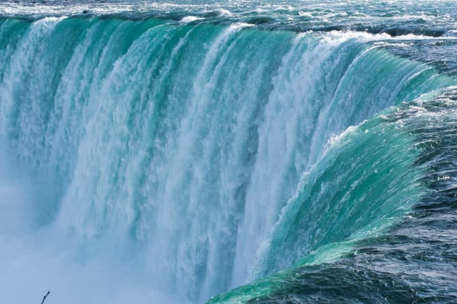 Toronto: Niagara Falls Tour Boat, Tower & Behind the Falls - Queenston Heights Park and the War of 1812 connection