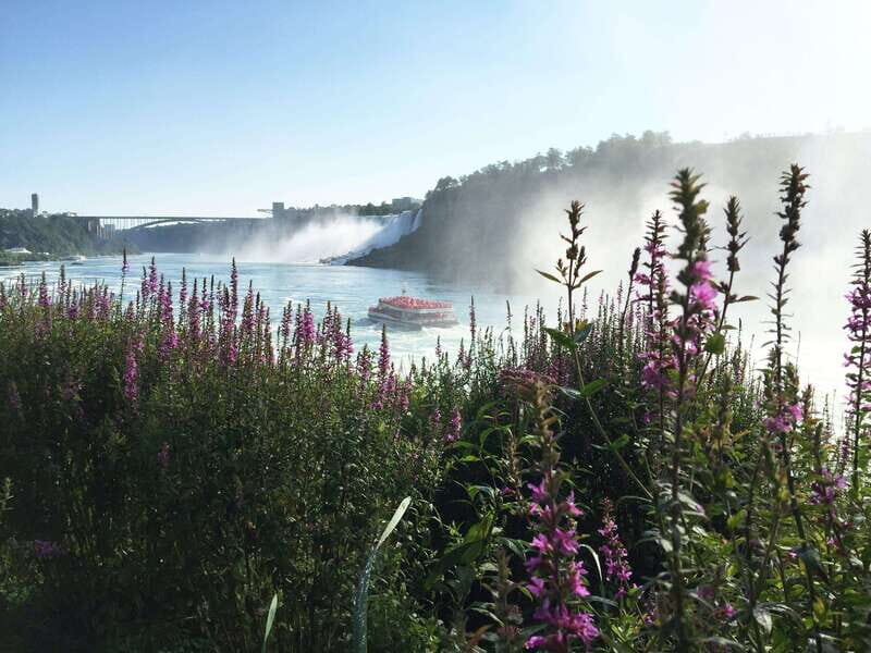 Toronto to Niagara Falls: Boat Ride & Behind the falls Tour - Coach pickup from Toronto: a simple start to a packed day